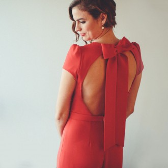CT Girl: La mujer de rojo