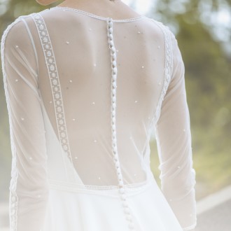Transparencias elegantes en vestidos de novia